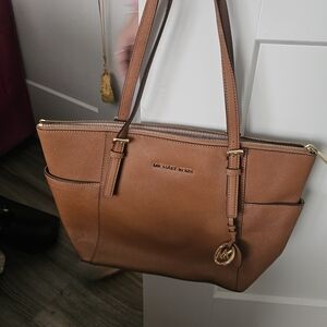 Michael Kors Tan Tote Bag W/wallet